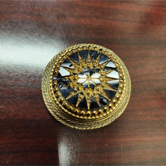 Vintage Robert Black Glass and Gold Metal Brooch/Pendant - Picture 4 of 11